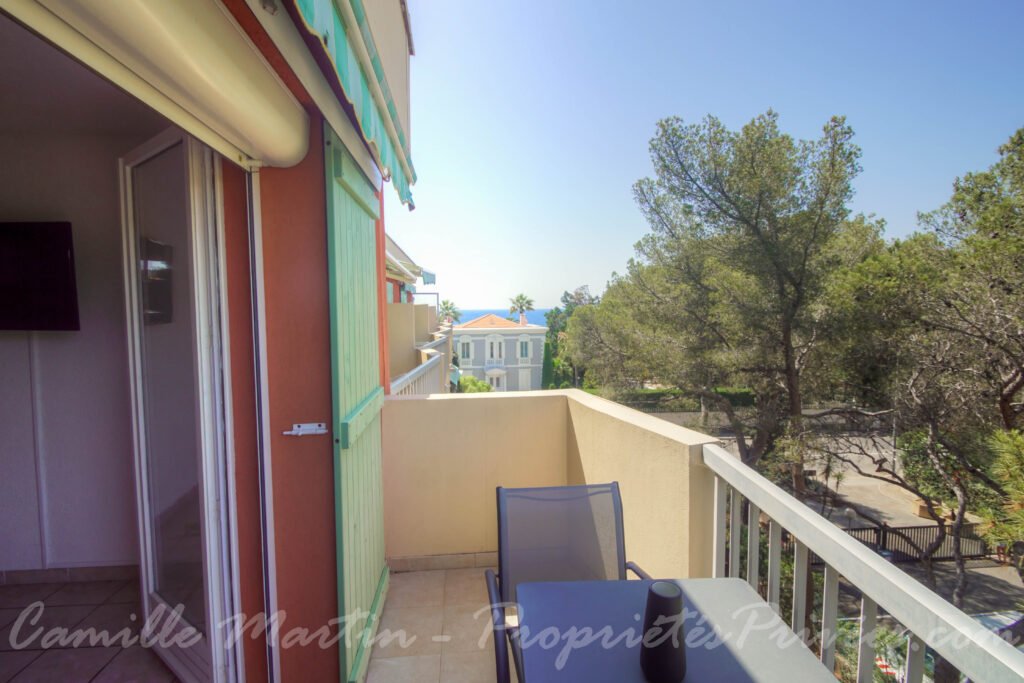 Boulouris vue mer dernier etage