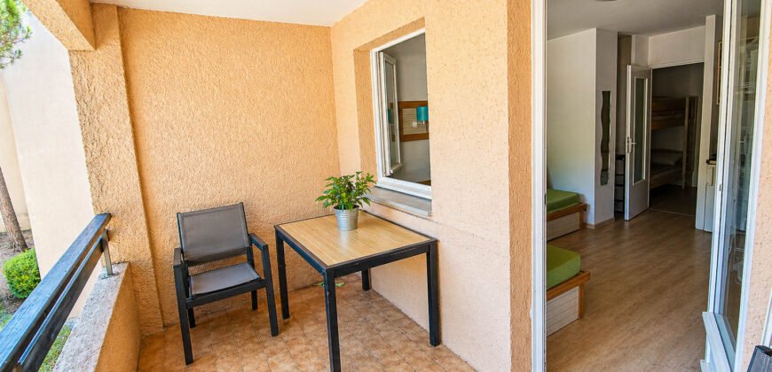 🏡 Studio avec coin nuit – Résidence avec piscine aux Golfs de Valescure